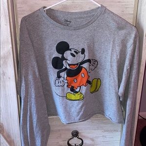 long sleeve crop top